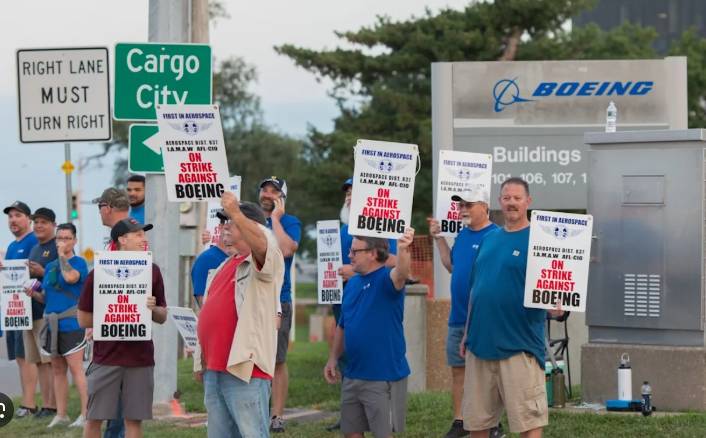 Striking Boeing defence workers turn to US Congress