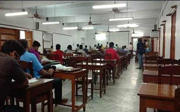 Punjab to borrow Rs34b from ADB to establish STEM labs in schools