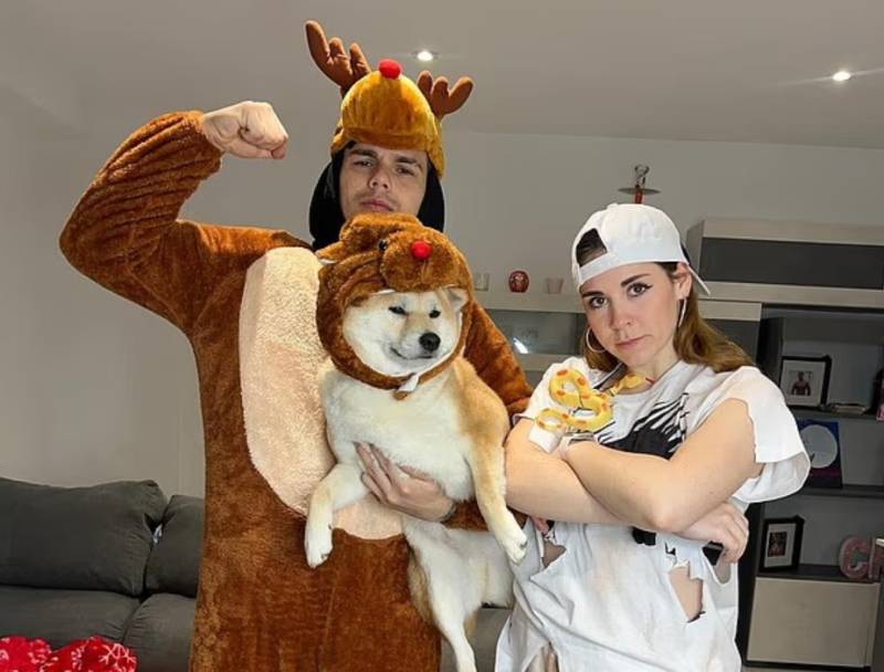 Spanish influencer couple blame ChatGPT for not being able to travel