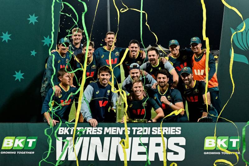 Clutch Maxwell leads Australia to T20 series win over South Africa