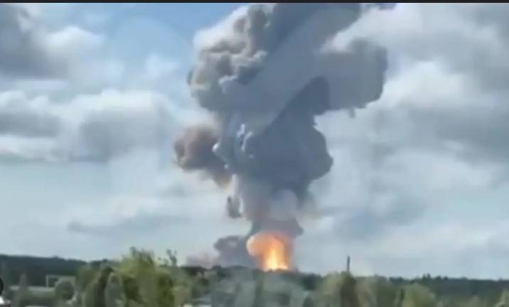 Blast at Russian gunpowder factory kills 11