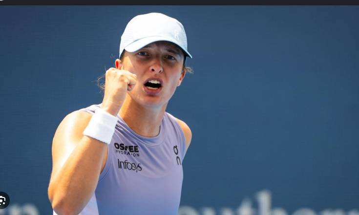 Swiatek swamps Rybakina, to face Paolini in Cincinnati final