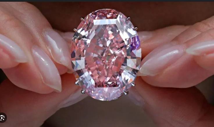 Dubai police retrieve stolen diamond worth $25 million