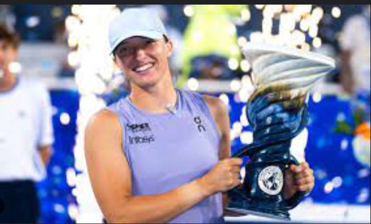 Swiatek beats Paolini to clinch WTA Cincinnati Open title