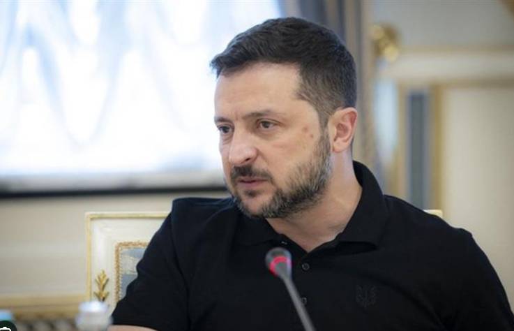 First security guarantees, then Putin summit, Zelensky says