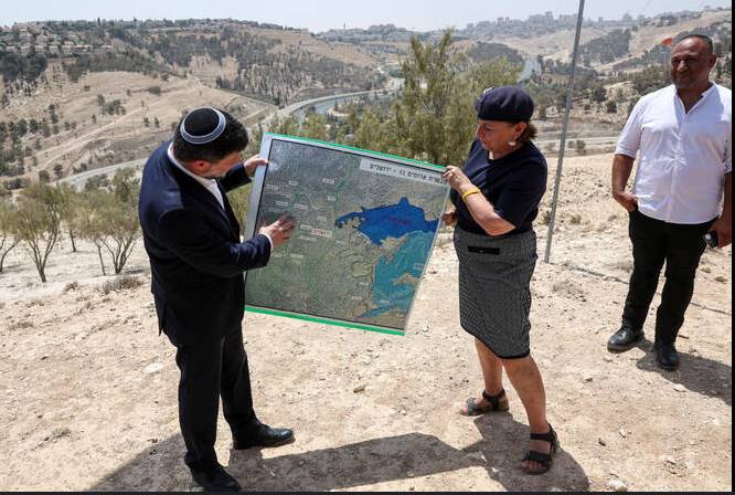 Israel approves major West Bank settlement project