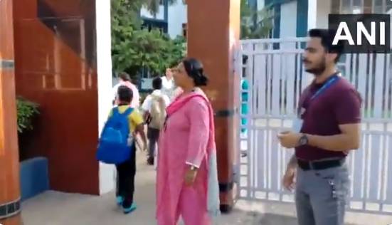 Delhi schools receive bomb threats for 2nd straight day