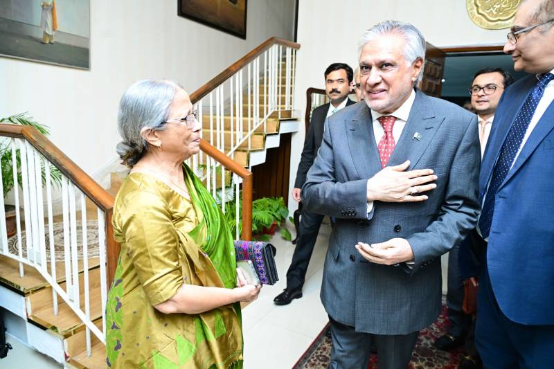 Dar says Pakistan wants a cooperative, forward-looking relationship with Bangladesh