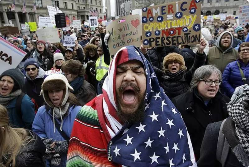 US to vet 55 million foreign visa holders amid security concerns