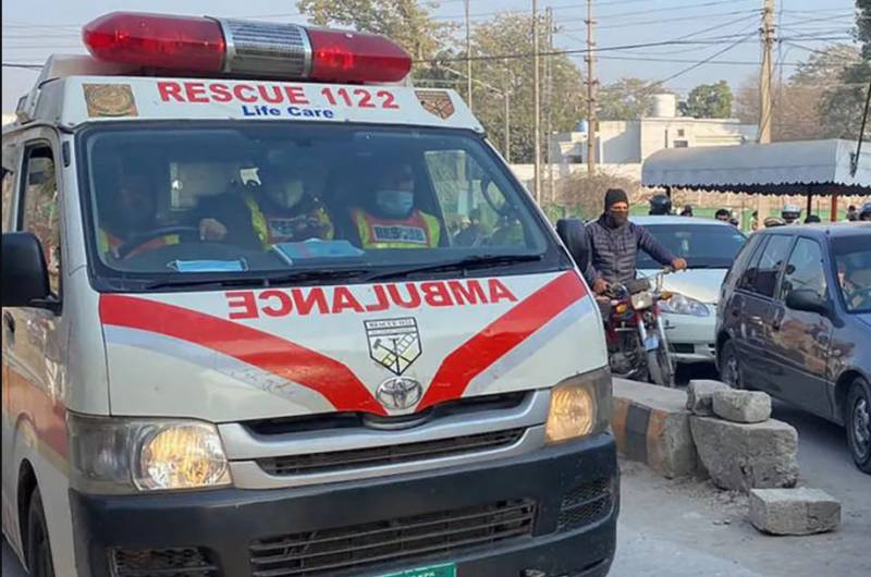 Bus crushes two brothers in Muridke