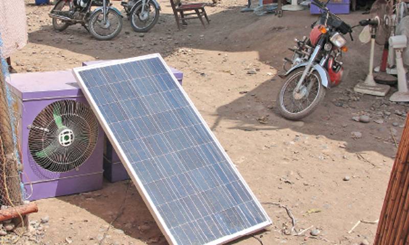 Solar panel dacoits arrested in Khyber