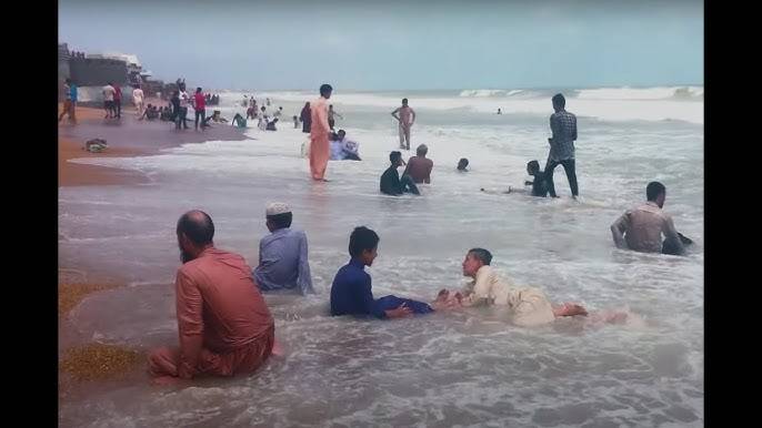 Two drown at Hawks Bay beach in Karachi