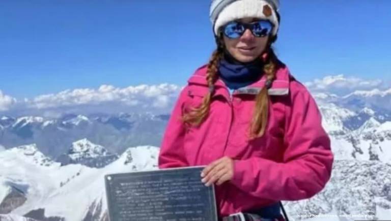 Stranded Russian climber presumed dead: officials