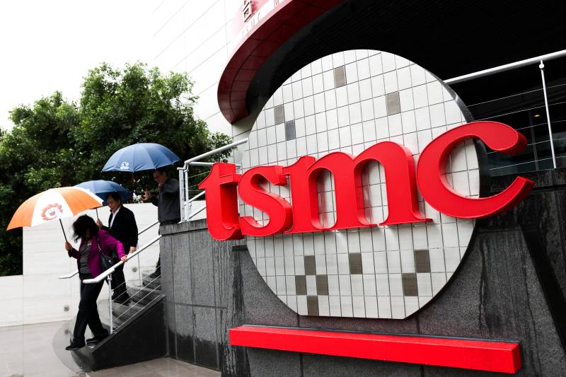Taiwan prosecutors charge three with stealing TSMC trade secrets