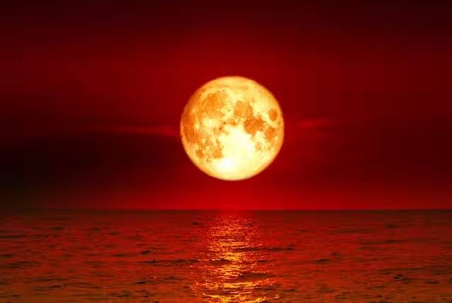 First time in history Blood Moon to be visible in Pakistan
