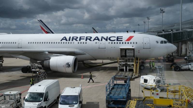 French air traffic controllers plan strike for September 18