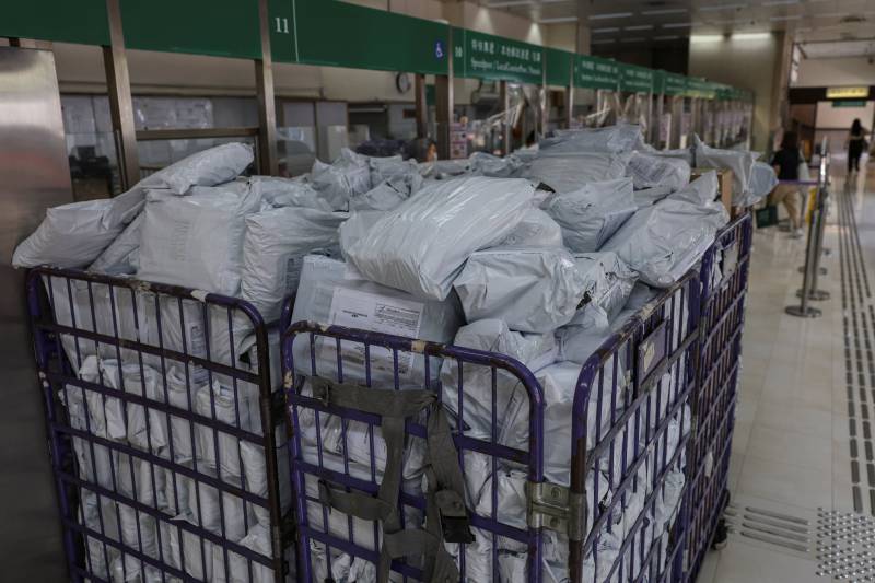 Small parcels in limbo as Trump moves to end US tariff exemption