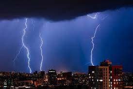 Two killed by lightning strike near Kahna in Lahore