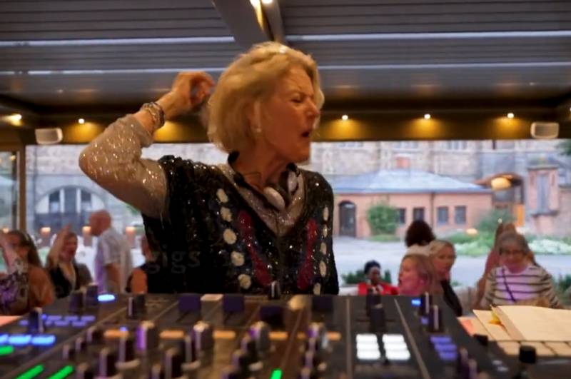 At 81, DJ Gloria fills Sweden's dancefloors