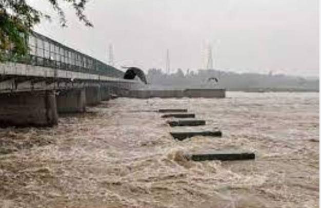 More floods feared in Ravi River as India may release water from Thein Dam