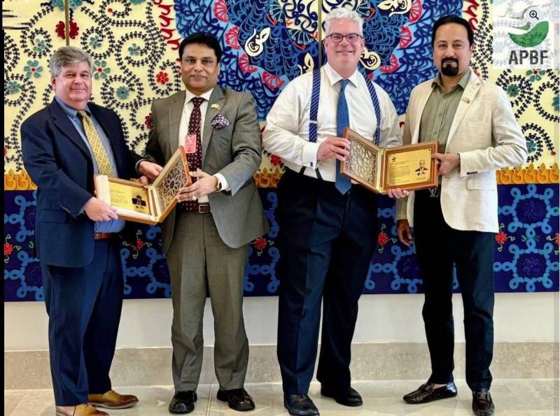 US keen to invest in Pakistan, strengthen economic ties