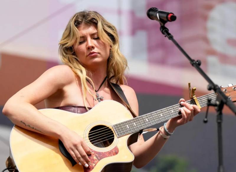 American star Dasha opens up on struggles with fame
