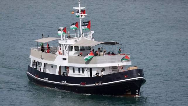 Fierce winds force Gaza aid flotilla back to Barcelona