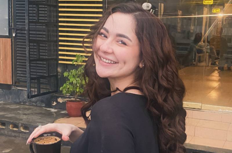 Useless post or cutest vibe? Hania Aamir’s coffee snap divides internet