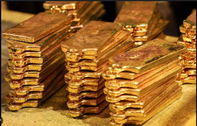 Gold price hits record above $3,500