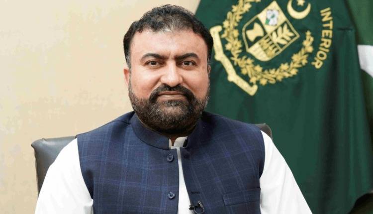 Balochistan CM visits Civil Hospital to inquire after Sariab blast victims