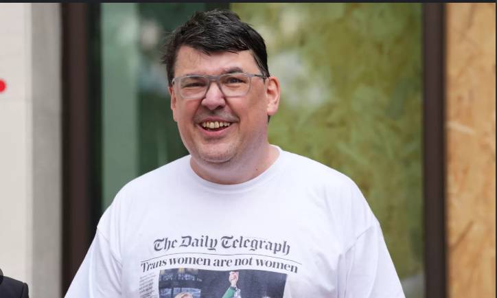 Arrest of comedy writer sparks UK free speech row