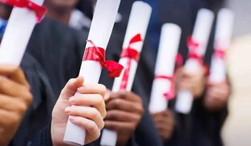 KP government replaces BS programs with Associate Degrees in colleges