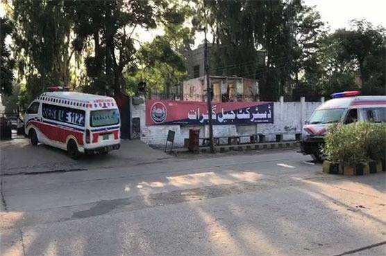 Rainwater floods Gujarat District Jail, hundreds of prisoners shifted