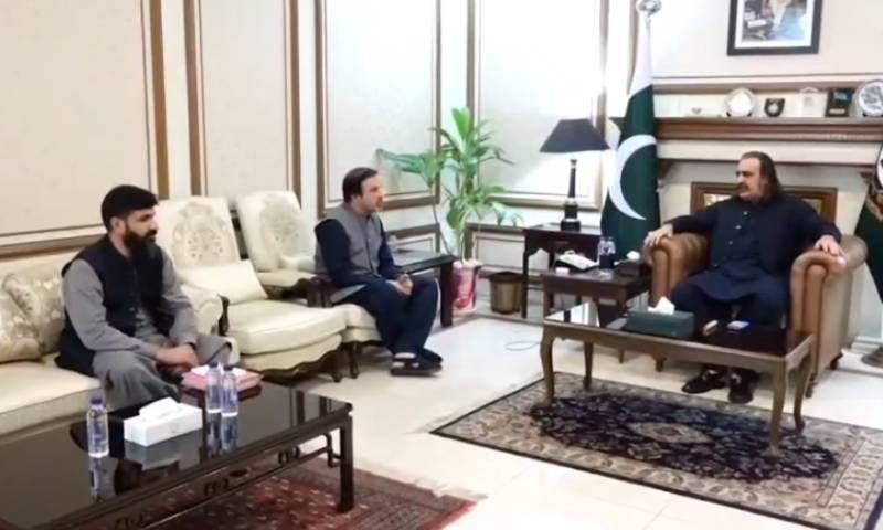 KP CM reviews drug control performance, orders crackdown on fake medicines