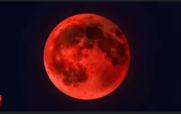 'Blood Moon' to rise during total lunar eclipse Sunday night