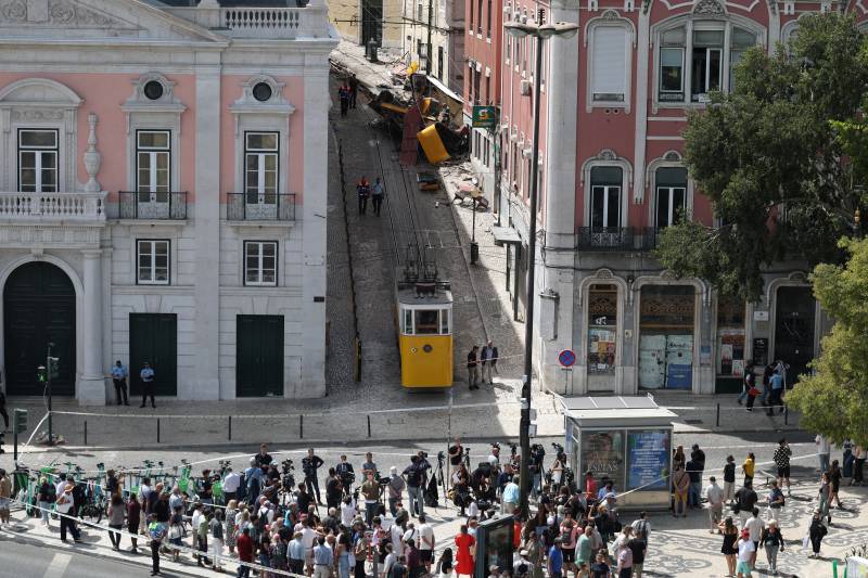 11 foreigners killed in Portugal funicular crash