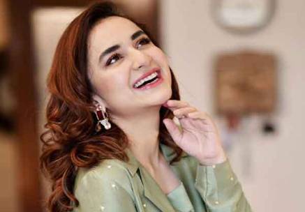 Blast from the past: Yumna Zaidi's old VJ days resurface online