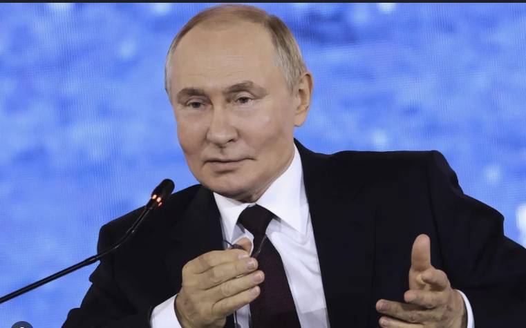 Putin threatens to target any Western troops in Ukraine