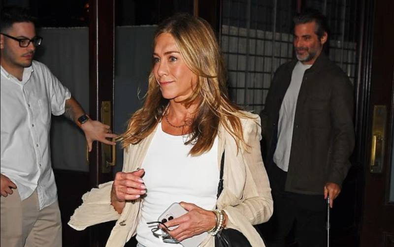 Friends star Jennifer Aniston enjoys dinner date in New York with new boyfriend