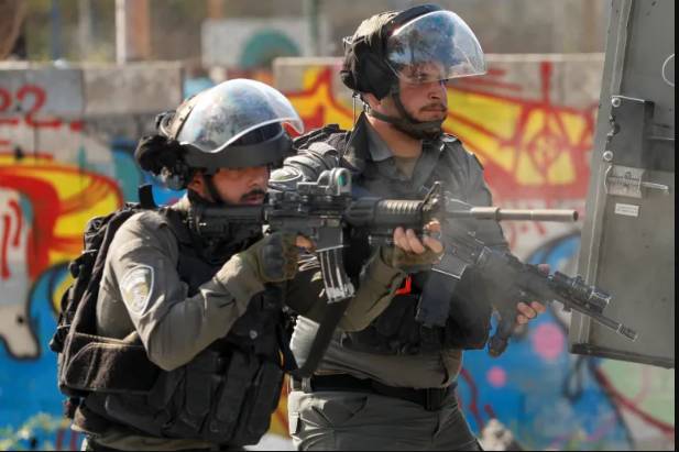 Israeli forces shoot dead Palestinian near West Bank checkpoint