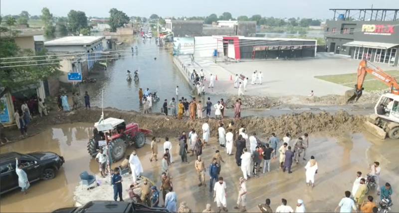 Rivers Chenab and Ravi surge again at Chiniot and Balloki 
