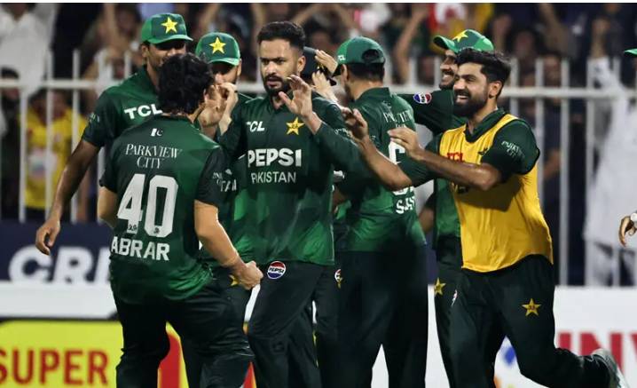 Nawaz's fifer helps Pakistan to crush Afghanistan in tri-nation T20I series final