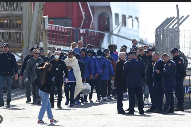 EU asylum applications down 23% in 1st half of 2025