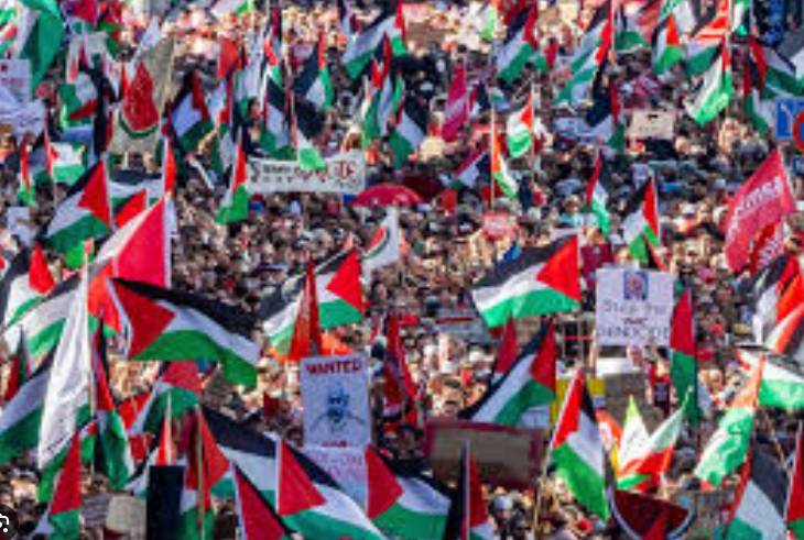 Tens of thousands march for Palestinians in Belgian capital