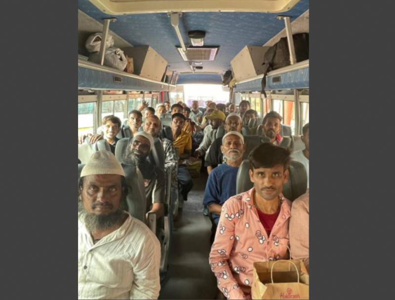 India releases 48 Pakistani fishermen, 19 civilian prisoners