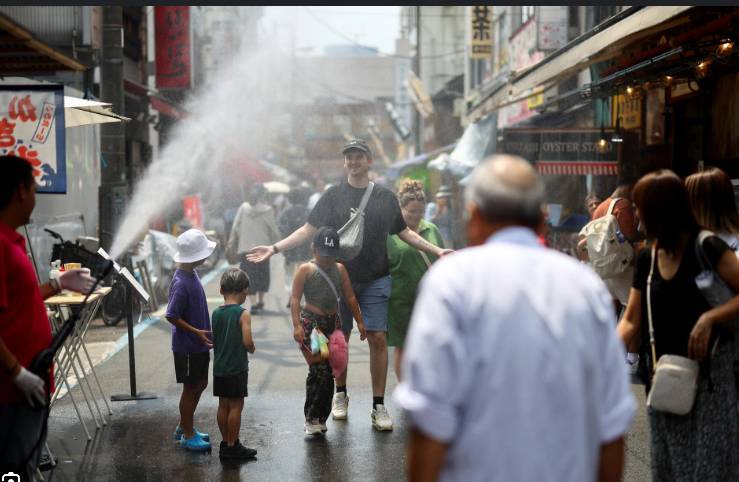 August third-hottest globally on record, says climate monitor