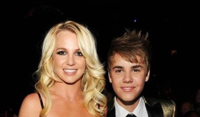 Britney Spears backs Justin Bieber amid home posts' backlash