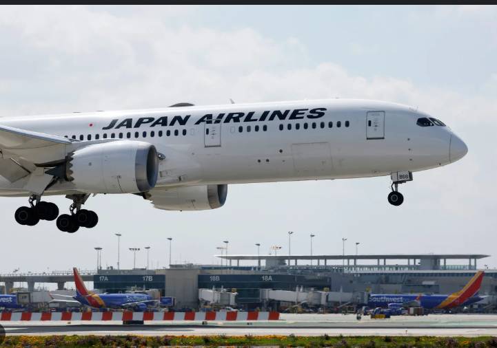Japan Airlines hit with second warning over drunk pilots