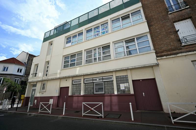 Pigs' heads at French mosques left by foreign nationals