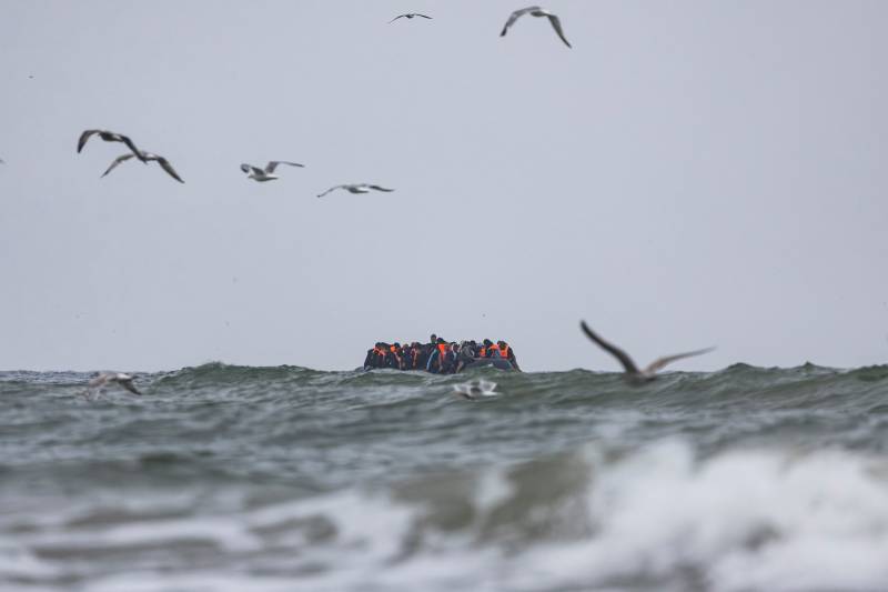 Three migrants dead, three missing in Channel crossing attempts